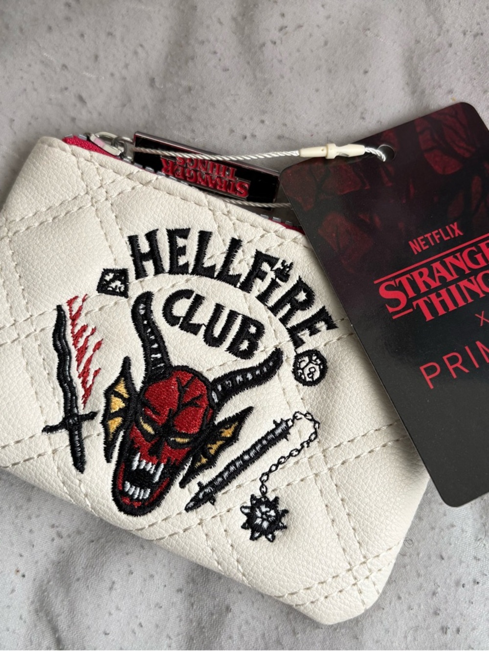Stranger Things x Primark White Quilted Pouch - Picture 2 of 2